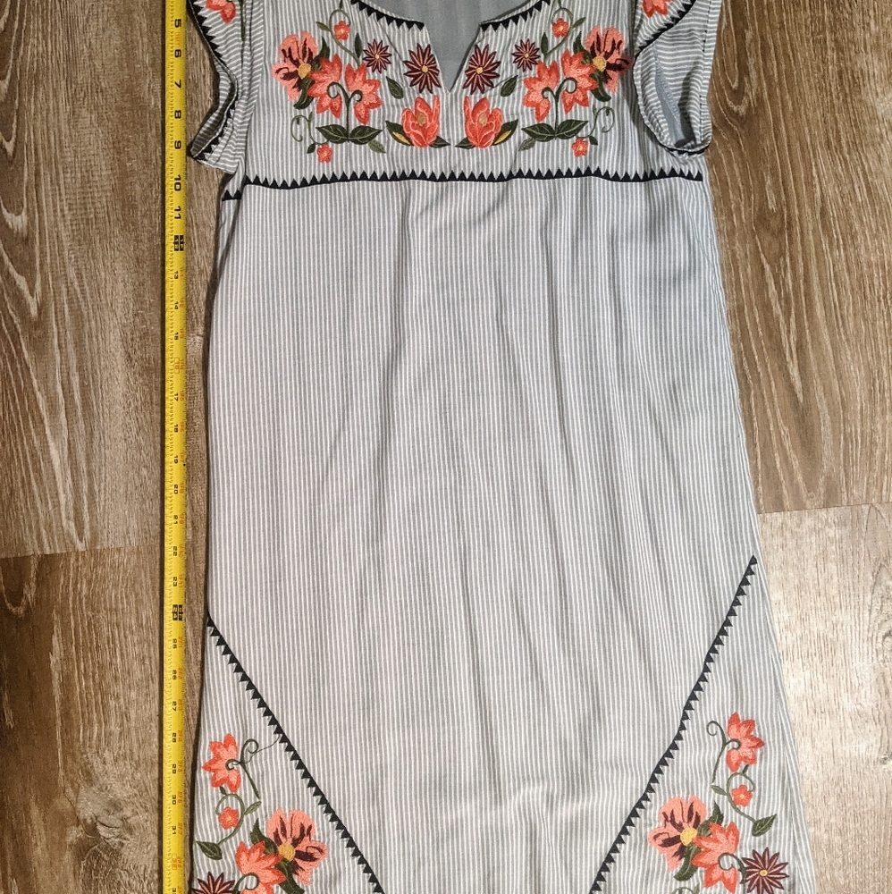 Floral embroidered dress